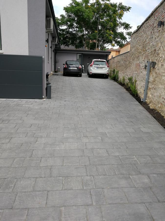 Zsinko Villa Pecs Luaran gambar