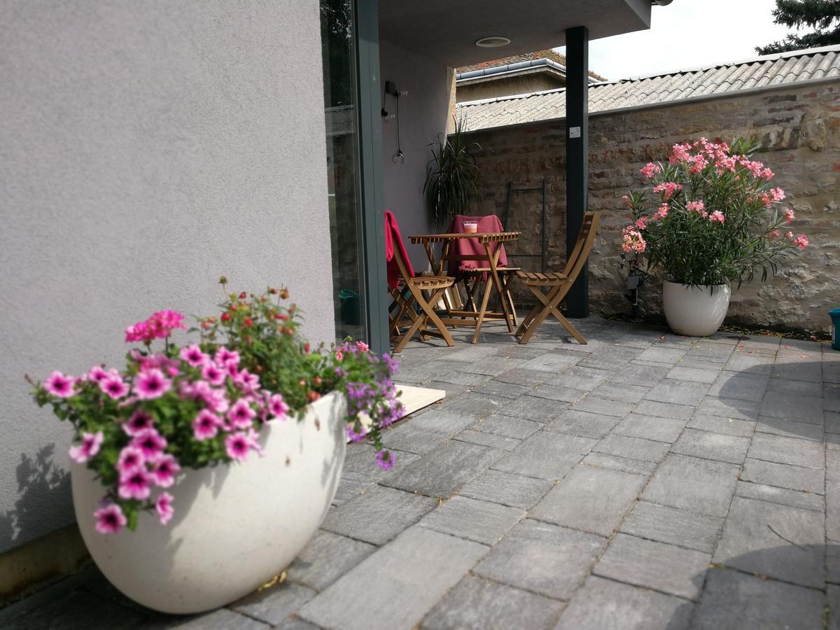 Zsinko Villa Pecs Luaran gambar